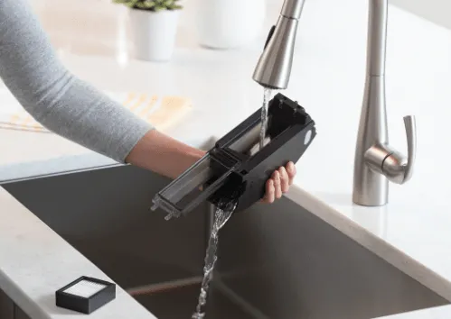 ルンバe5のダストカップは水洗いが可能