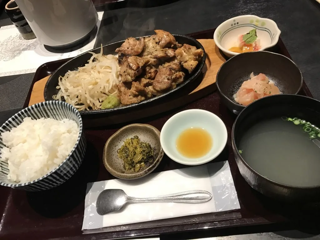 水炊き 華味鳥