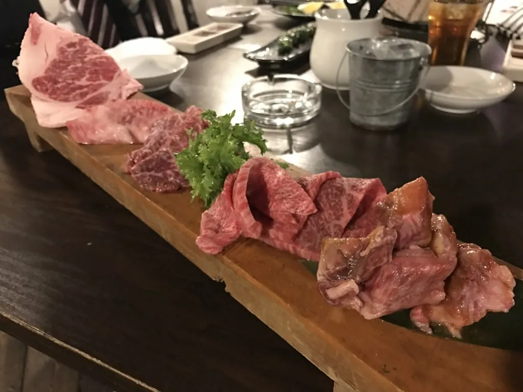 いその商店：隠れ家的な七輪焼肉
