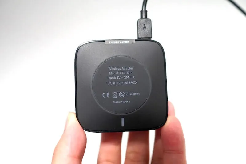 TT-BA09が充電完了するとLEDが消灯する